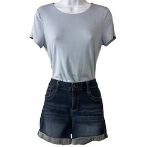 EUC, No Boundaries Women’s Sz 9 Acid Wash Rolled Hem Denim Short, K648